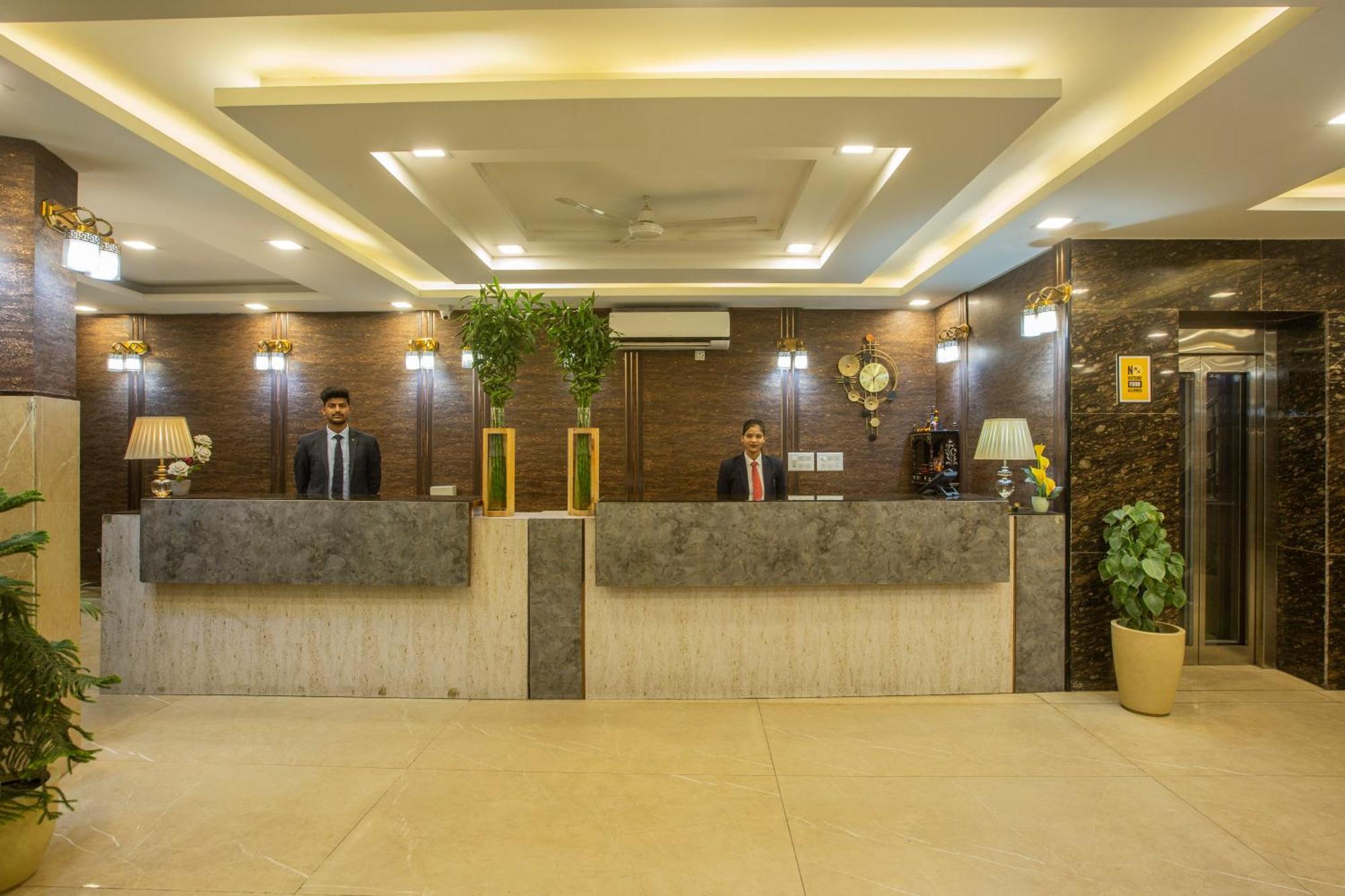 Hotel The Prithvi Near Delhi Airport Yeni Delhi Dış mekan fotoğraf