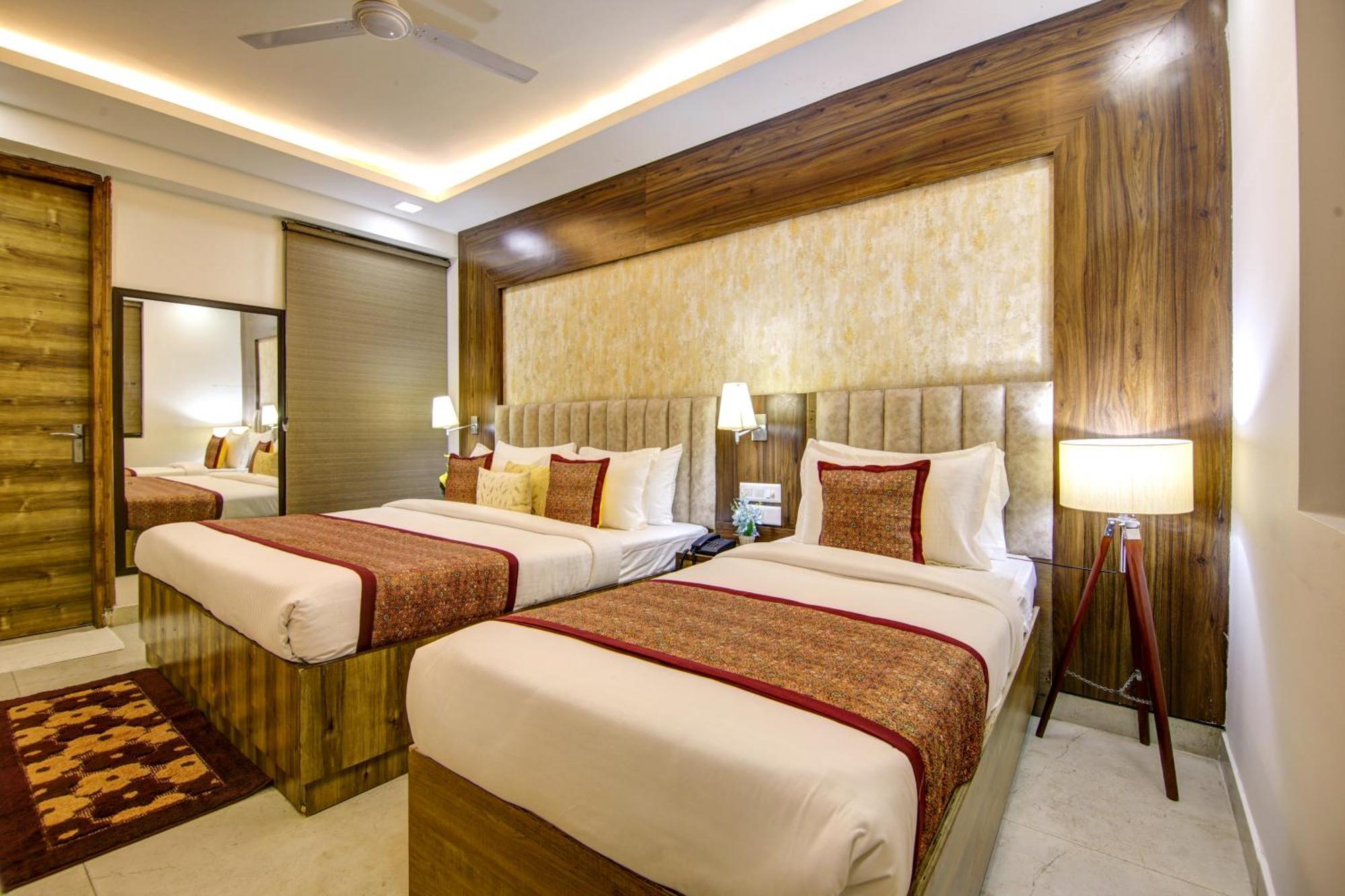 Hotel The Prithvi Near Delhi Airport Yeni Delhi Dış mekan fotoğraf