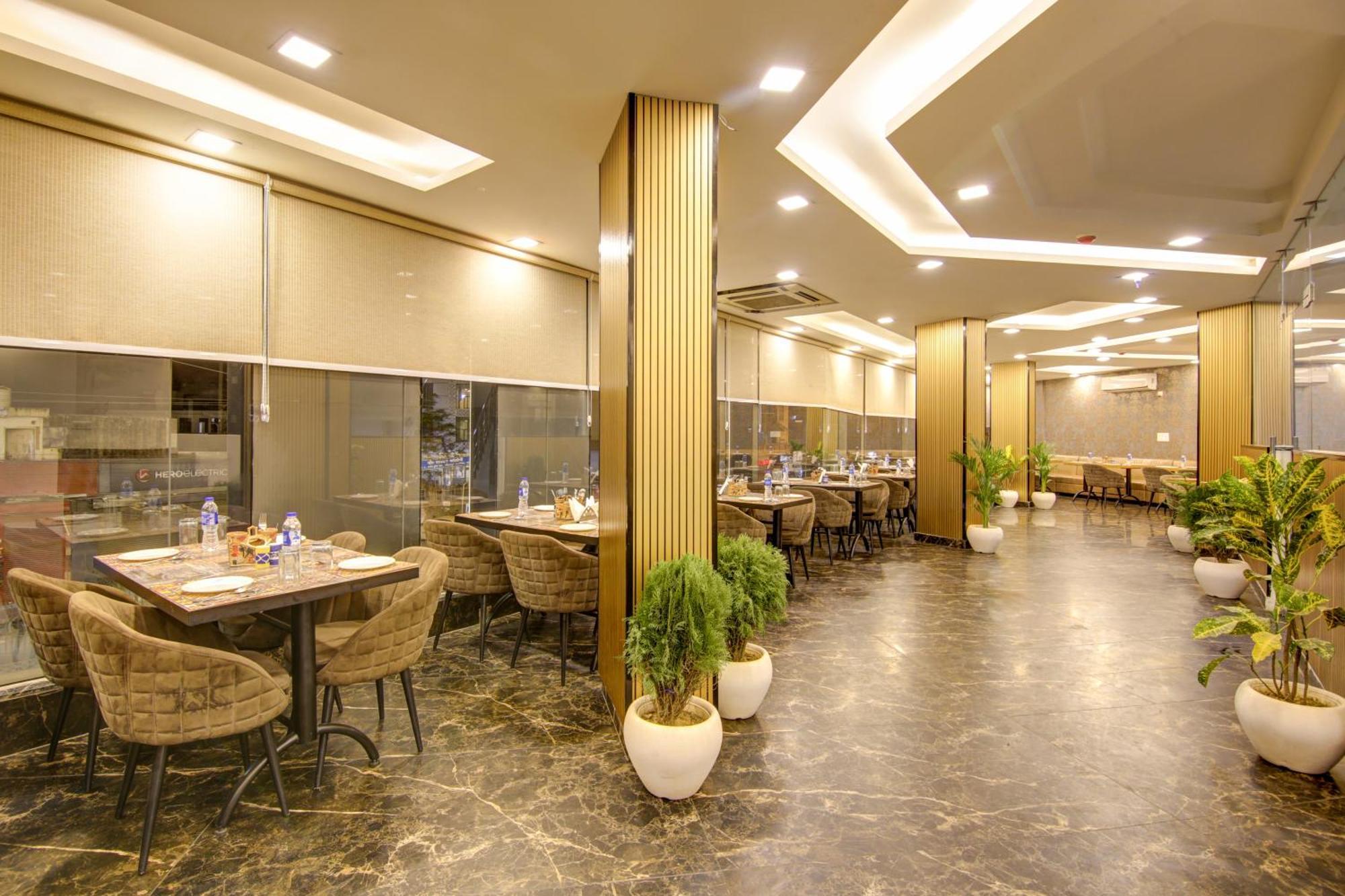 Hotel The Prithvi Near Delhi Airport Yeni Delhi Dış mekan fotoğraf