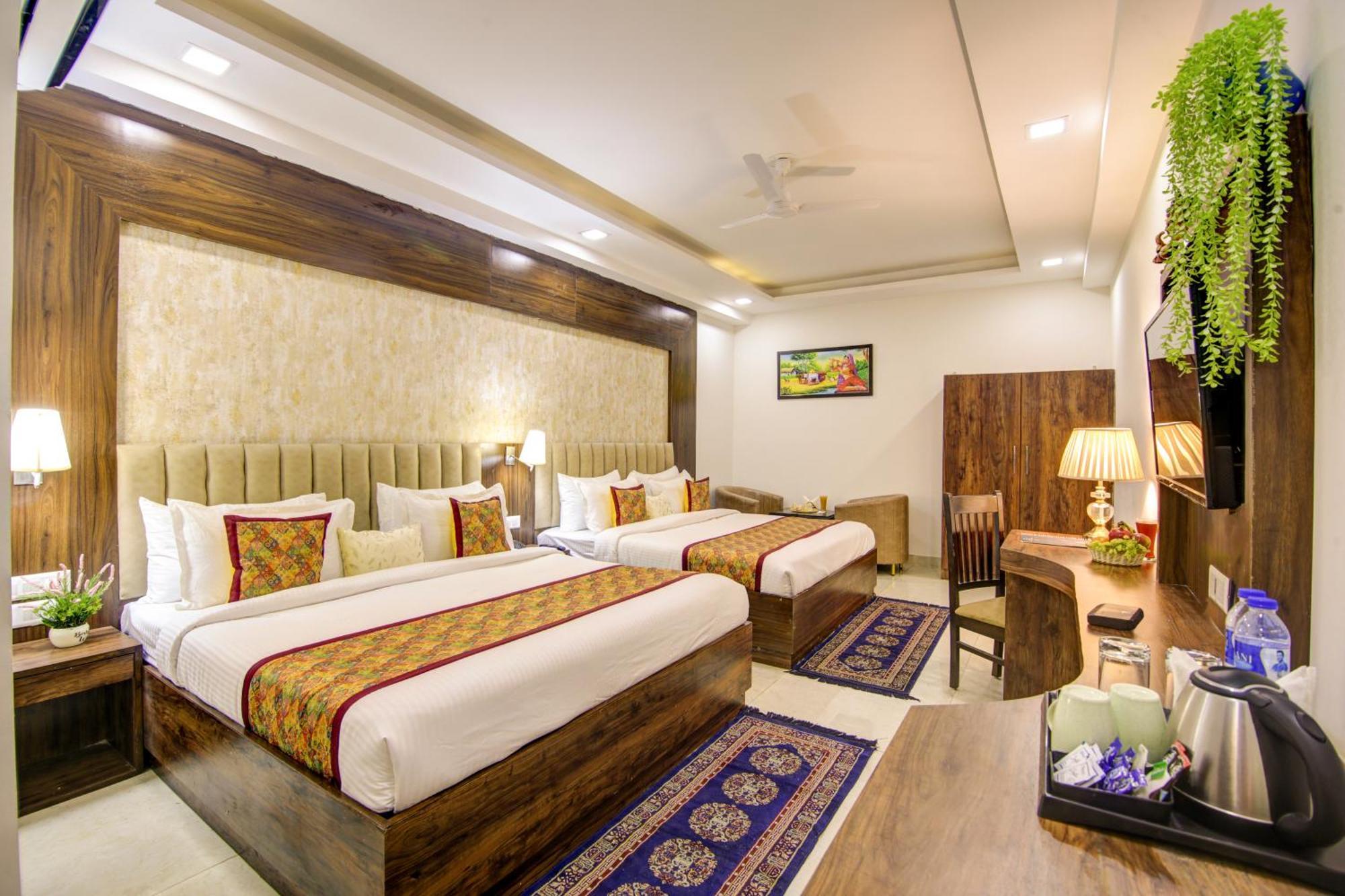 Hotel The Prithvi Near Delhi Airport Yeni Delhi Dış mekan fotoğraf