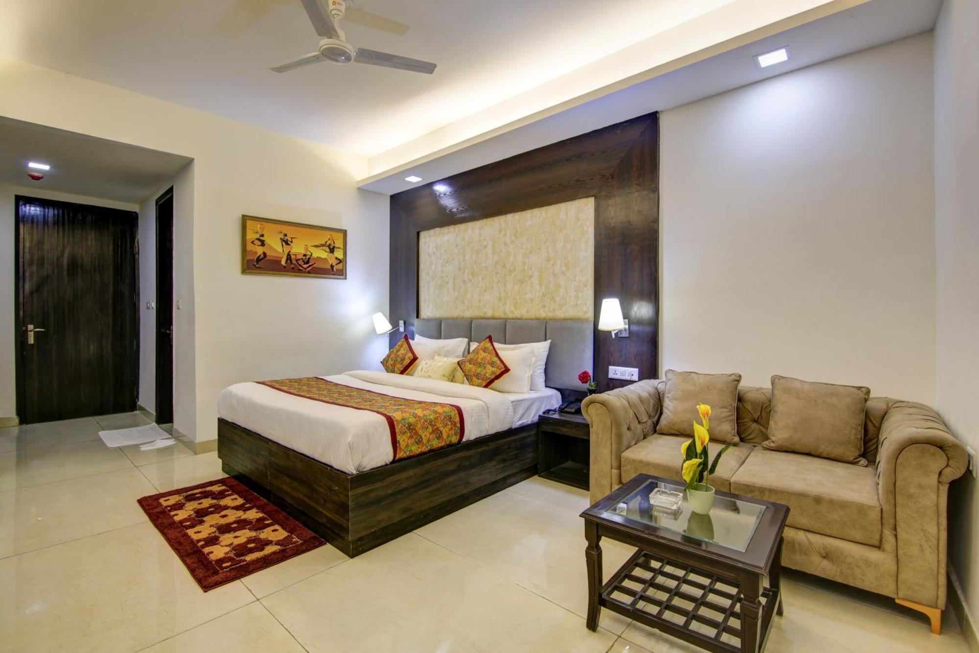 Hotel The Prithvi Near Delhi Airport Yeni Delhi Dış mekan fotoğraf