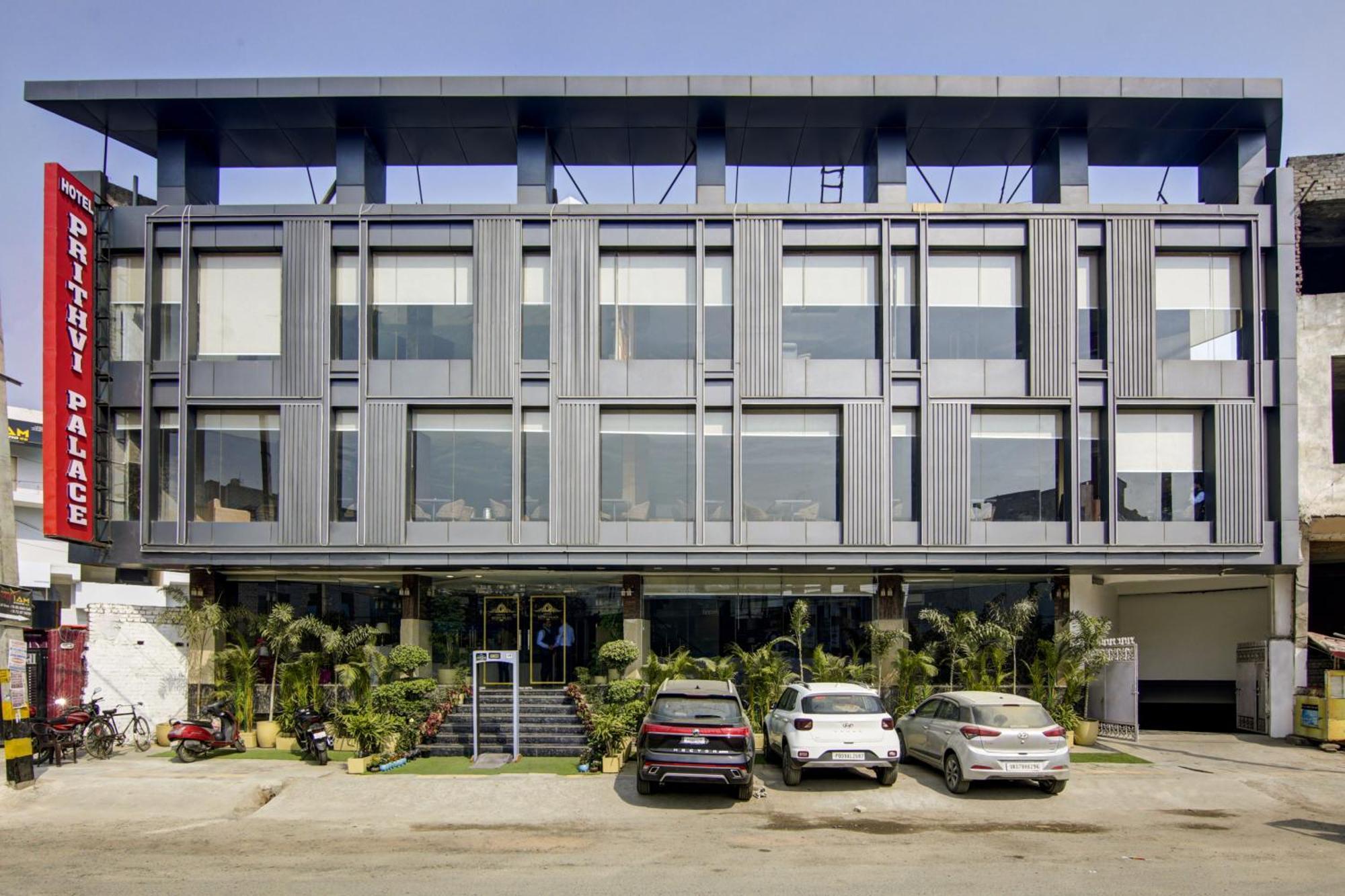 Hotel The Prithvi Near Delhi Airport Yeni Delhi Dış mekan fotoğraf