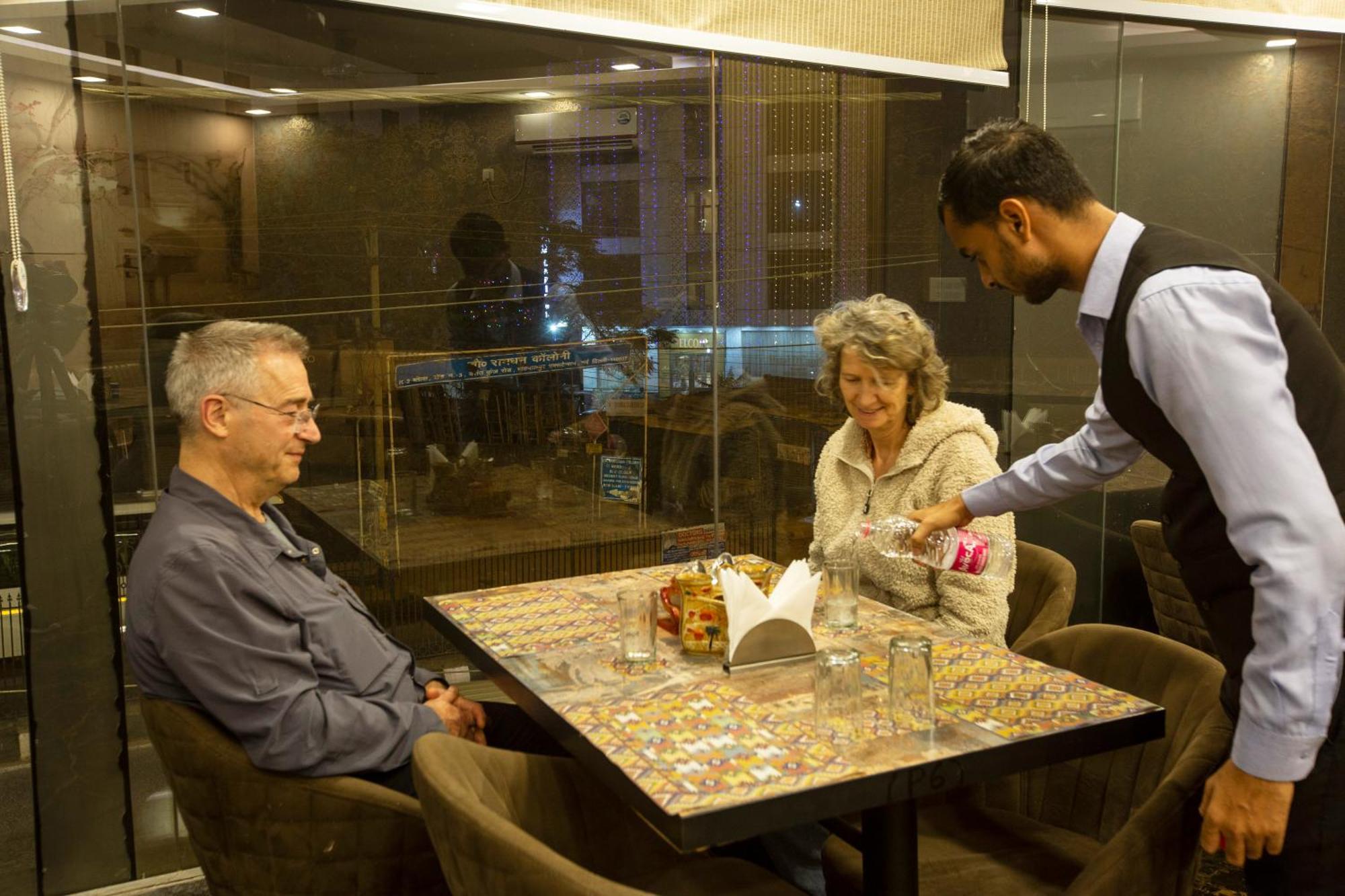 Hotel The Prithvi Near Delhi Airport Yeni Delhi Dış mekan fotoğraf