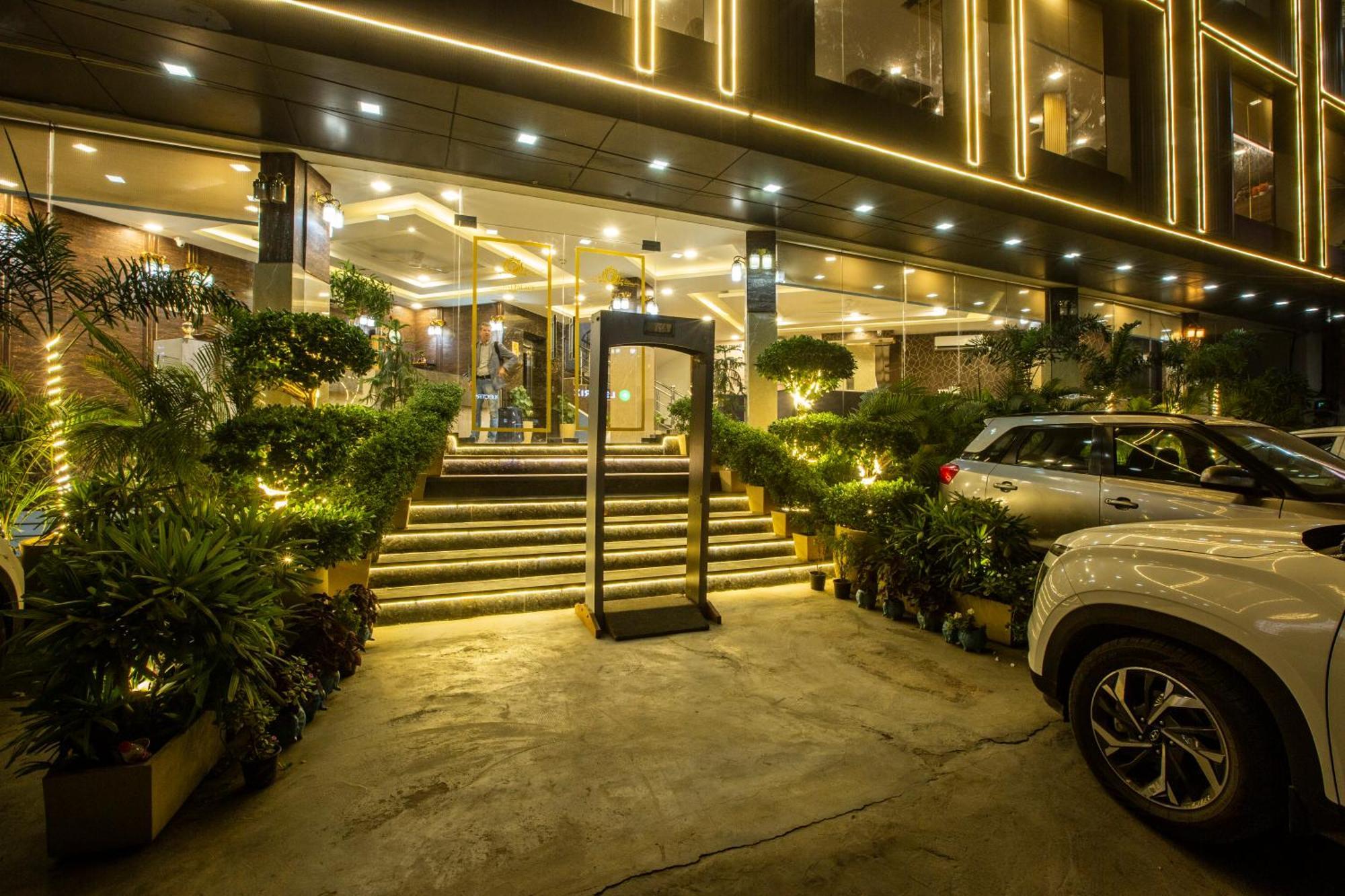 Hotel The Prithvi Near Delhi Airport Yeni Delhi Dış mekan fotoğraf