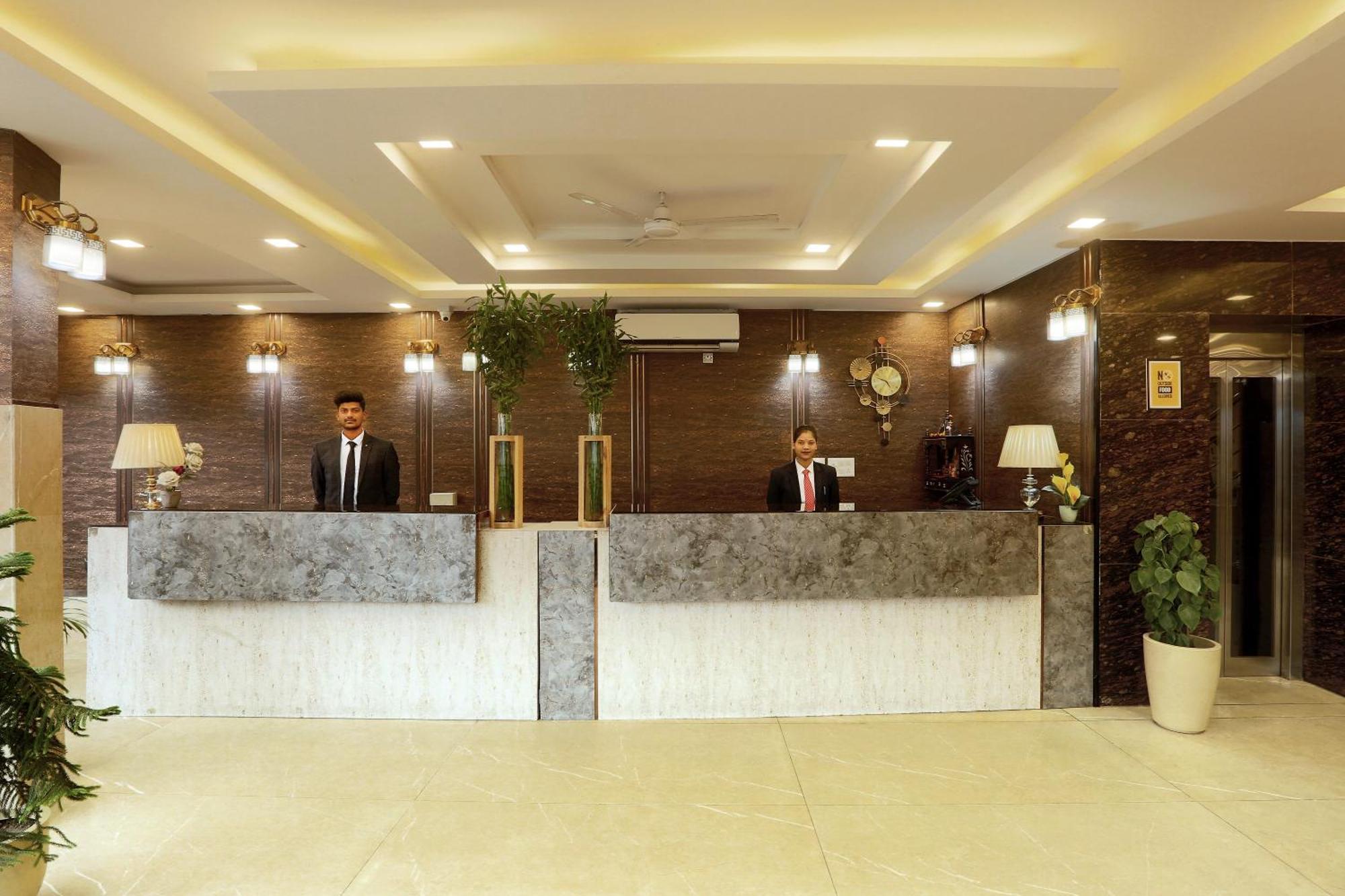 Hotel The Prithvi Near Delhi Airport Yeni Delhi Dış mekan fotoğraf