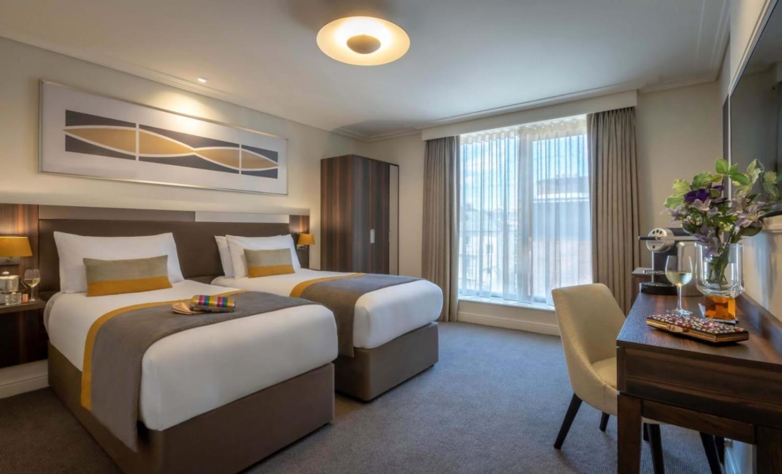 Hotel The Prithvi Near Delhi Airport Yeni Delhi Dış mekan fotoğraf